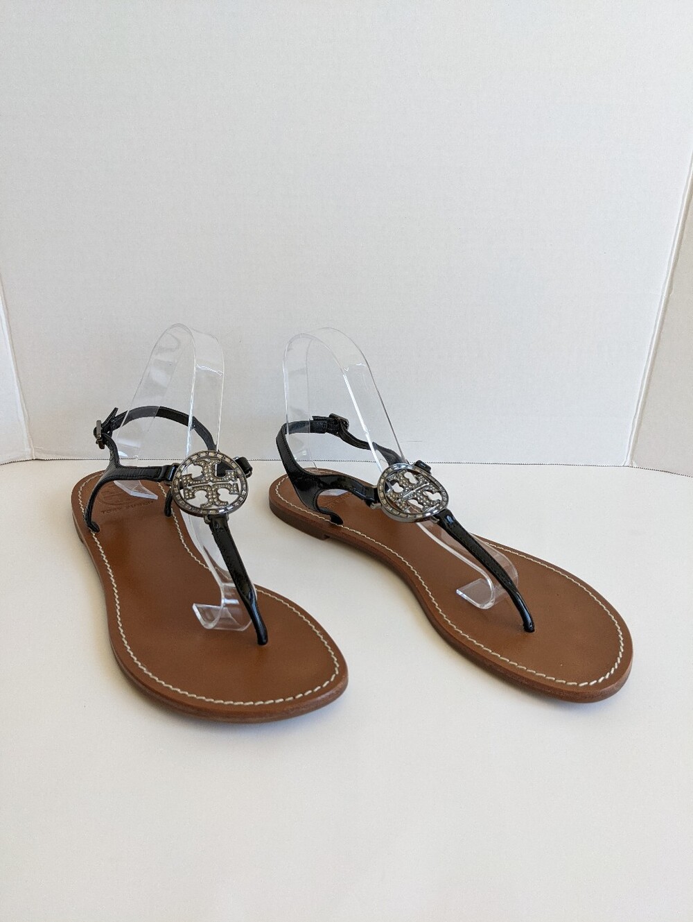Tory Burch Violet Thong Sandal - Picture 13 of 15